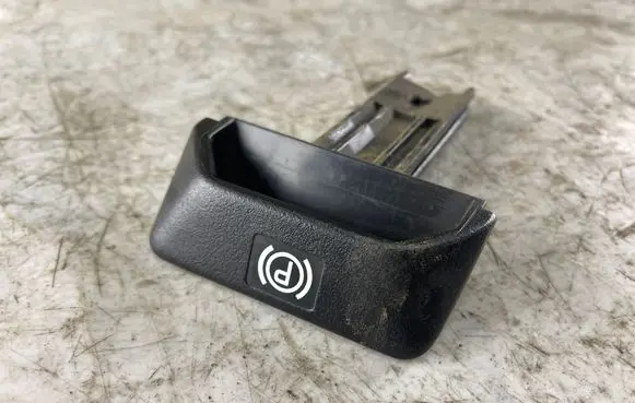 Mercedes-Benz E W210 Hand brake release handle 2104270120