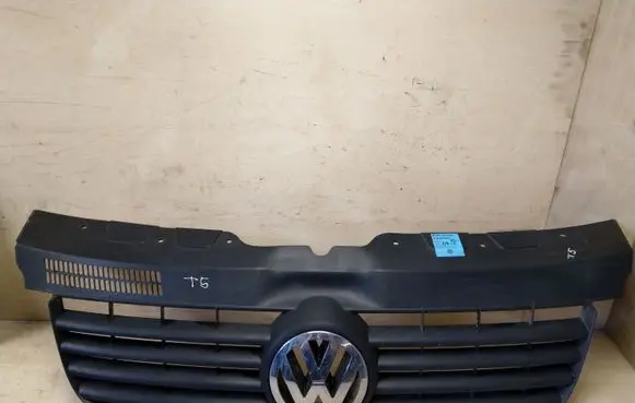Volkswagen Multivan T5 Front grill 7H08071015 7H0807101