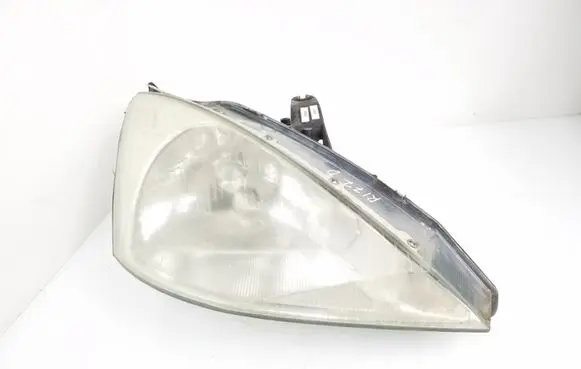 Ford Focus Headlight/headlamp