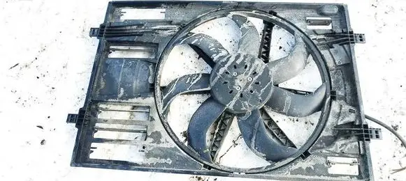 Seat Ibiza V (KJ) Radiator cooling fan shroud 2Q0121203M