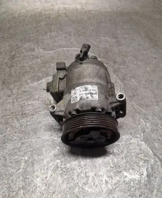 Volkswagen Golf VI Air conditioning (A/C) compressor (pump) 5N0820803A 01140562 03070040200D