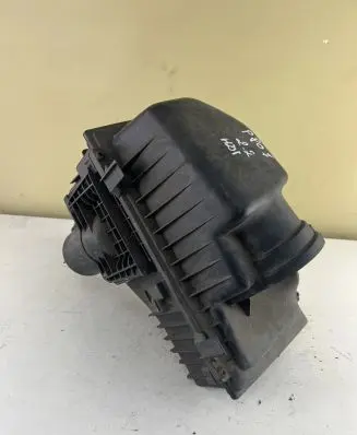 Peugeot 807 Air filter box 9629040380