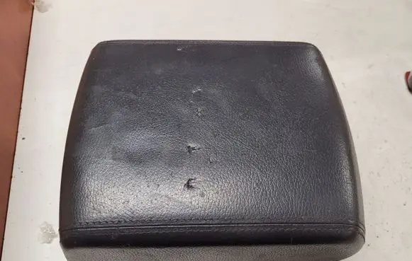 Volkswagen Touareg I Armrest 7L6863762L