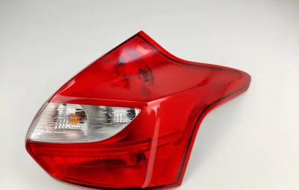 Ford Focus Rear/tail lights BM5113404A