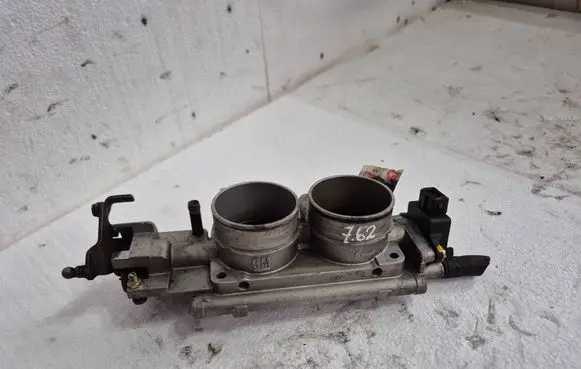 Opel Sintra Throttle valve 90411873