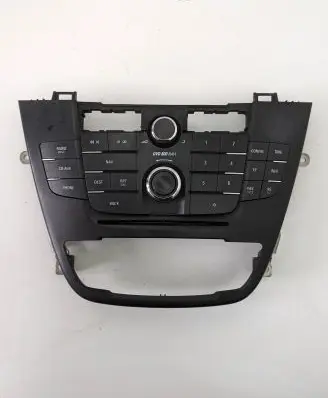 Head unit multimedia control