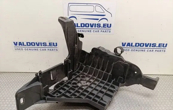 Volkswagen Crafter Other engine bay part 2N0915515