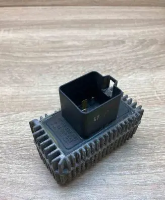 Opel Astra G Glow plug pre-heat relay 09132691 51299008