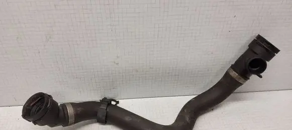 Volkswagen PASSAT B5.5 Engine coolant pipe/hose 3B0122091H