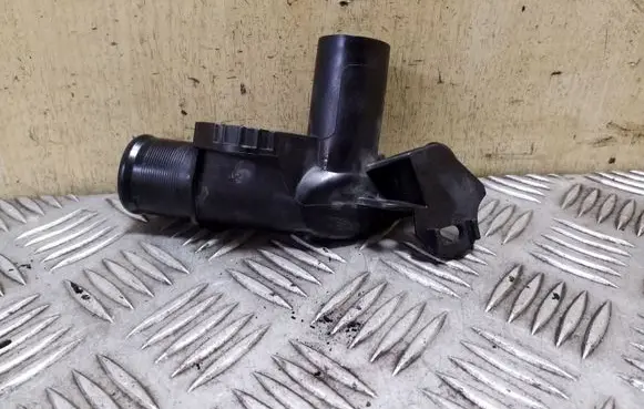 Citroen DS4 Engine coolant pipe/hose 9684589080