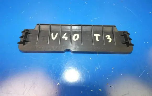 Volvo V40 Battery tray 31301935