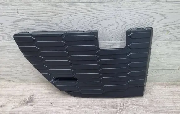 Audi Q7 4M Front bumper lower grill 4M0807152G