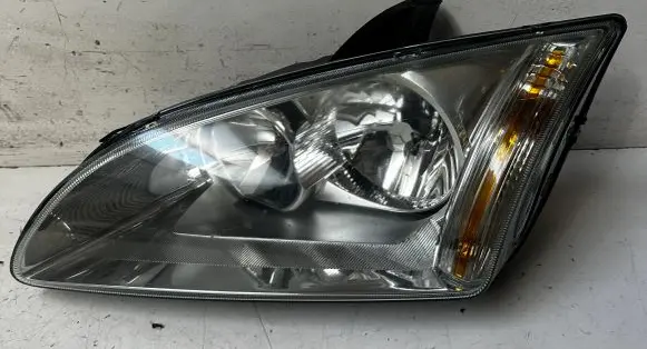 Ford Focus Headlight/headlamp