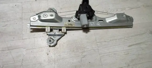 Nissan Qashqai Rear door window regulator with motor 827014EA0A V003210128