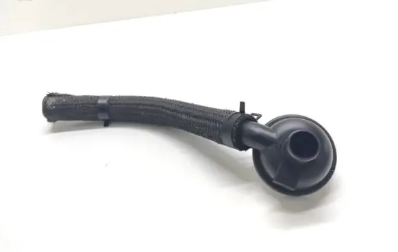 Breather/breather pipe/hose
