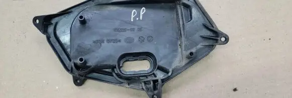 Audi A6 S6 C7 4G Headlight/headlamp dust cover 176525