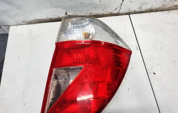 Honda FR-V Rear/tail lights E110927