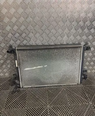 Volkswagen PASSAT B8 Coolant radiator 5Q0121251GB
