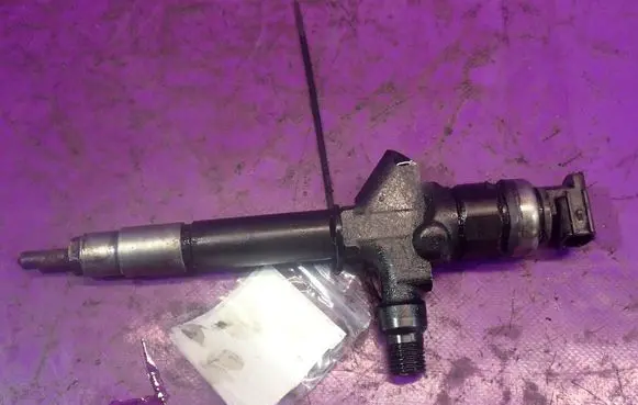 Mazda MX-5 NC Miata Fuel injector