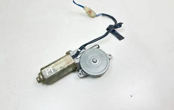 Chrysler PT Cruiser Sunroof motor/actuator 1W96A2200BA MMR55071 0423JJDPCC043