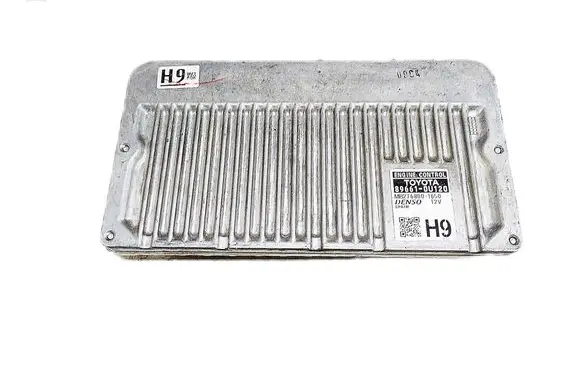Toyota Yaris Engine control unit/module 89661-0U120