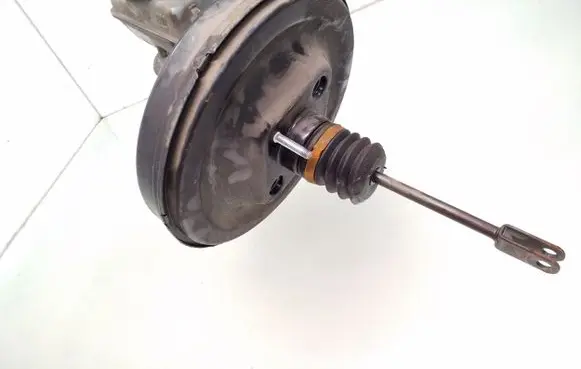 Opel Astra H Brake booster 13142362