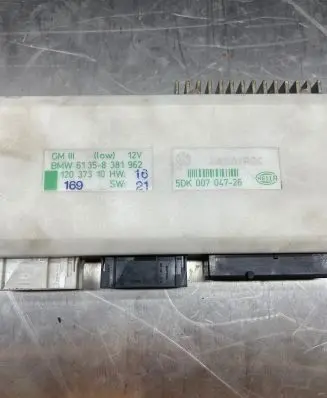 BMW 5 E34 Comfort/convenience module 61358381962 12037310 5dk007047-26