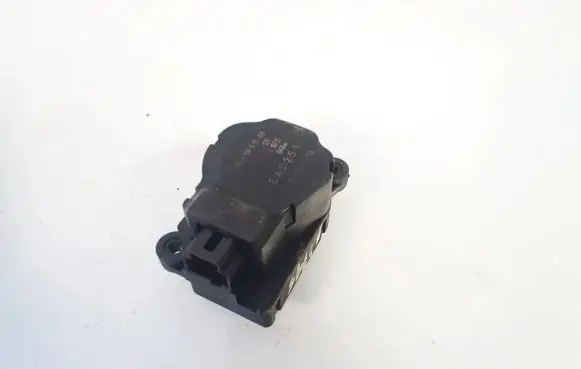 Ford C-MAX II Air flap motor/actuator 3m5h19e616ab 3m5h-19e616-ab