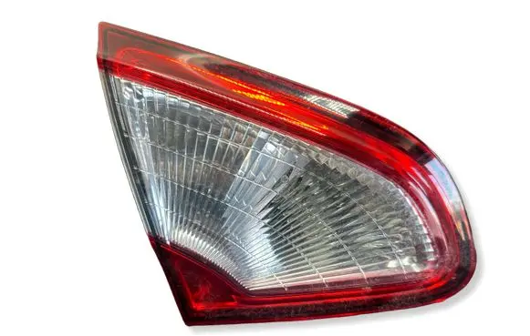 Nissan Qashqai Tailgate rear/tail lights 89503189
