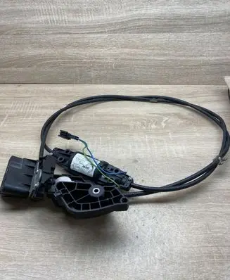 Mercedes-Benz E W211 Curtain motor A2118203942