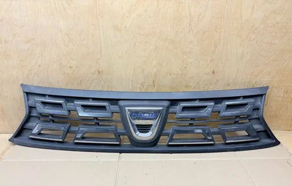 Dacia Duster II Front grill 623102515R 623109659R