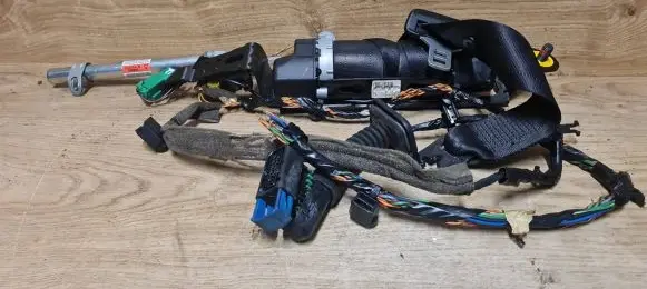 Volvo XC60 Front seatbelt 39811170