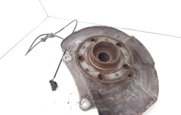 Volvo V70 Front wheel hub spindle knuckle 9461943