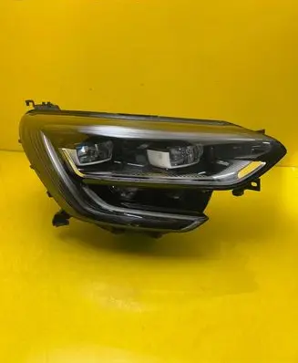 Renault Megane IV Headlight/headlamp 260104596R