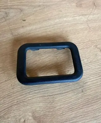 BMW 5 E28 Front door handle cover 