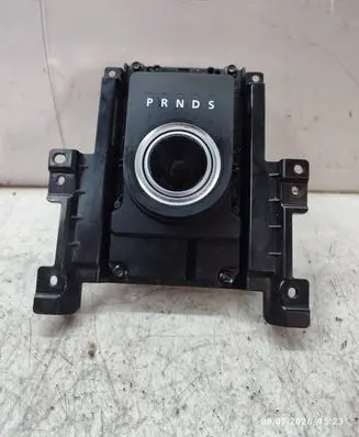 Land Rover Discovery Sport Gear shifter/selector GJ327E453AB