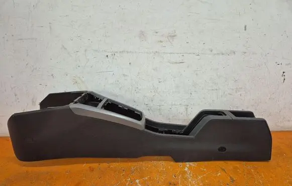 Opel Astra H Center console 31985437