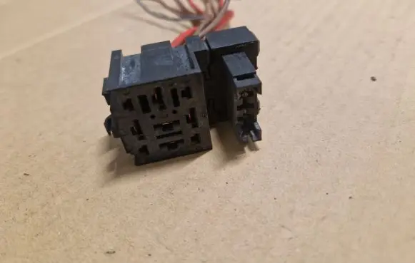 Volkswagen Golf I Other relay 161937501B 161937501