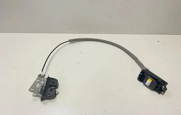 BMW M8 F91 F92 G14 G15 Seat back rest lock catch 7465727