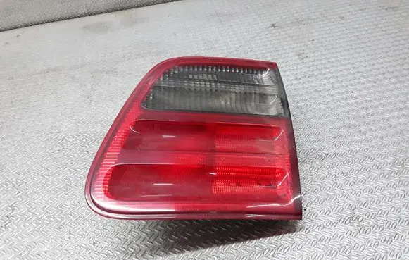 Mercedes-Benz E W210 Tailgate rear/tail lights 2108207464