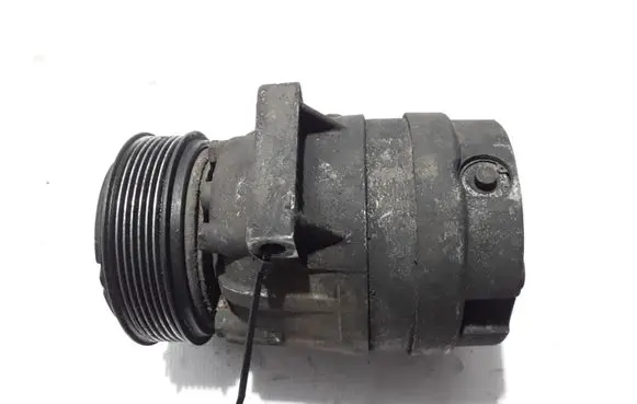 Renault Master II Air conditioning (A/C) compressor (pump)
