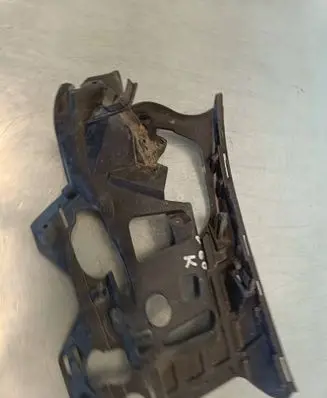 Volvo V60 Front bumper mounting bracket 31323840
