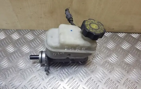 KIA Sorento Master brake cylinder