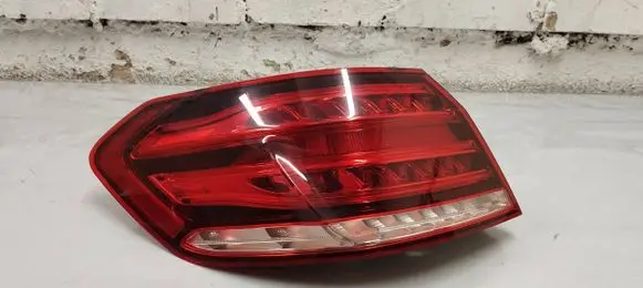 Mercedes-Benz E W212 Rear/tail lights A2129060703