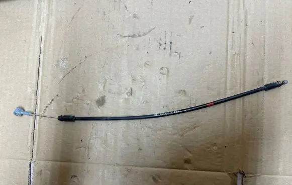Hyundai Kona I Engine bonnet/hood lock release cable J91000J29