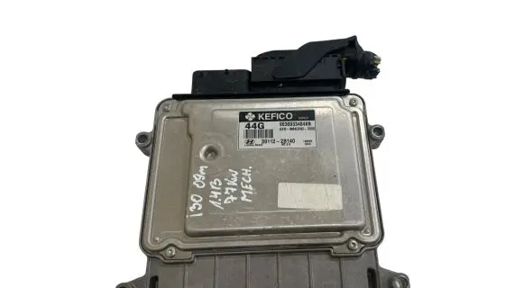 Hyundai i30 Engine control unit/module 391122B140 9030933404KB