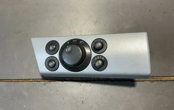Opel Astra H Light switch 13124864