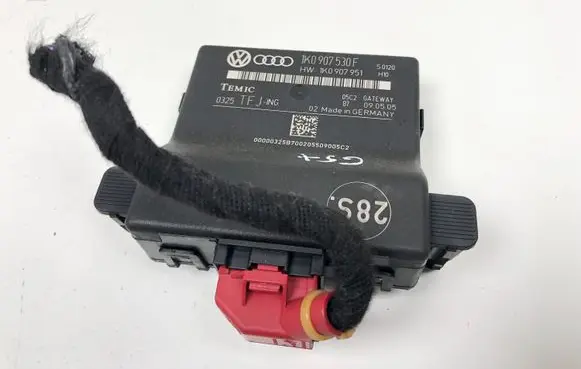 Volkswagen Golf Plus Gateway control module 1K0907530F 1K0907951