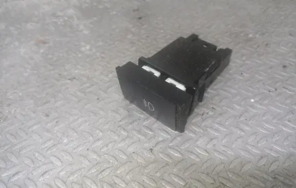 Fog light switch