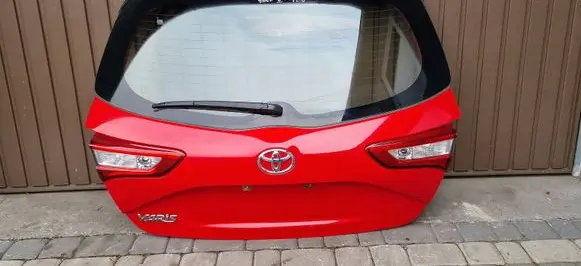 Toyota Yaris Tailgate/trunk/boot lid 